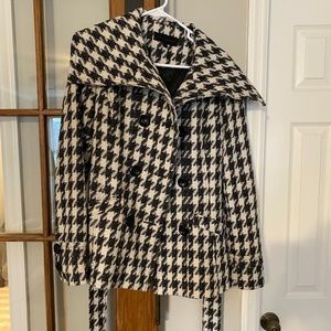 Steve Madden houndstooth pea coat
